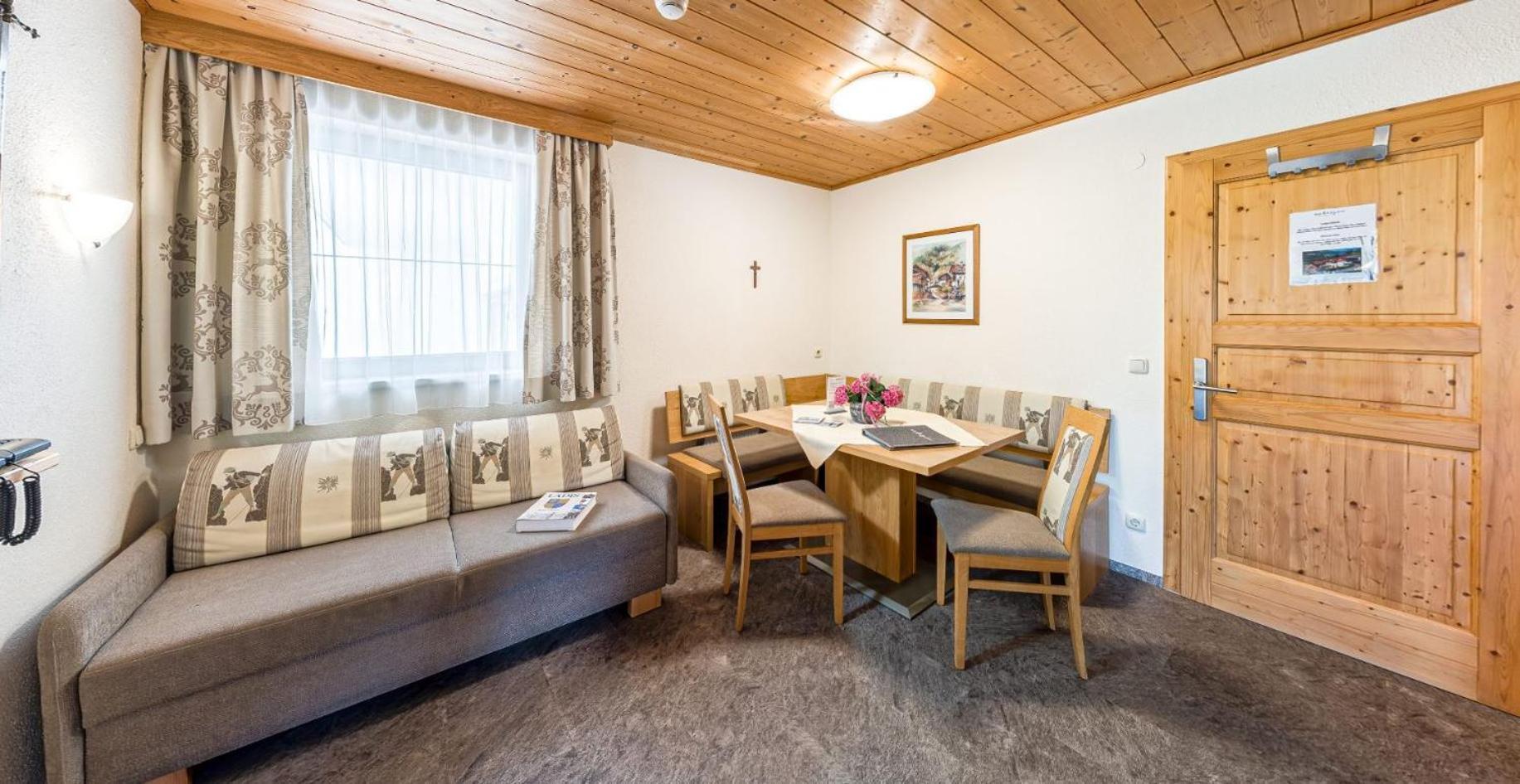Appartements Am Burgsee Ладис Екстериор снимка