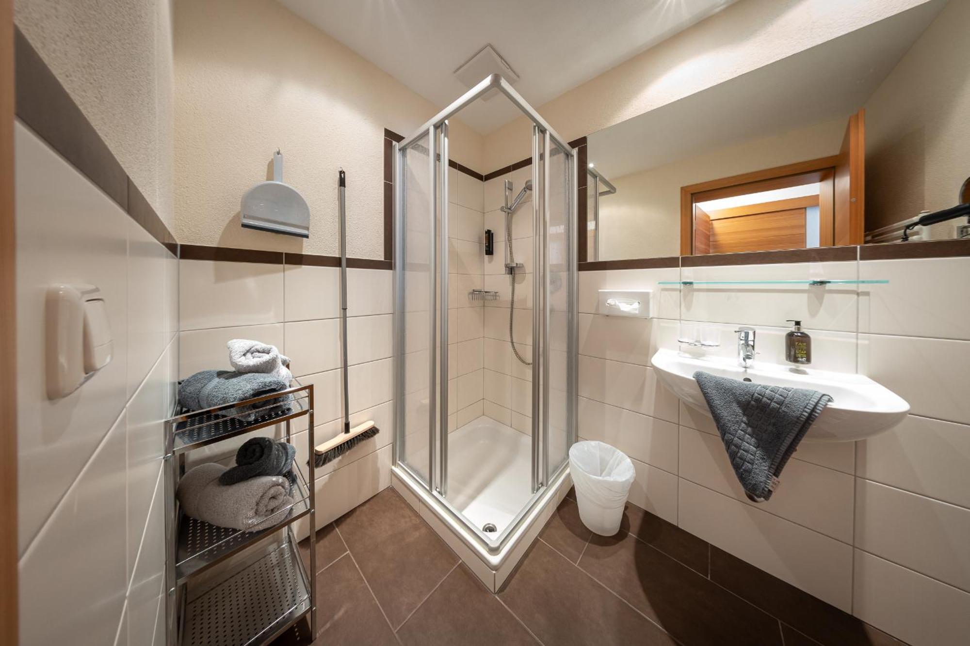 Appartements Am Burgsee Ладис Екстериор снимка