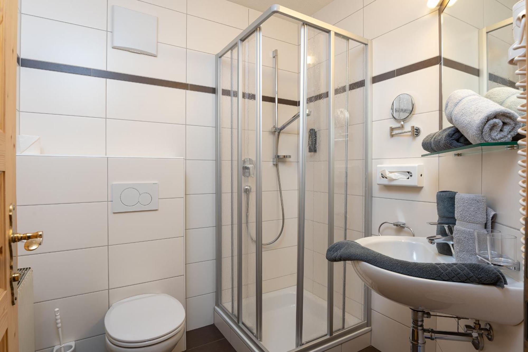Appartements Am Burgsee Ладис Екстериор снимка