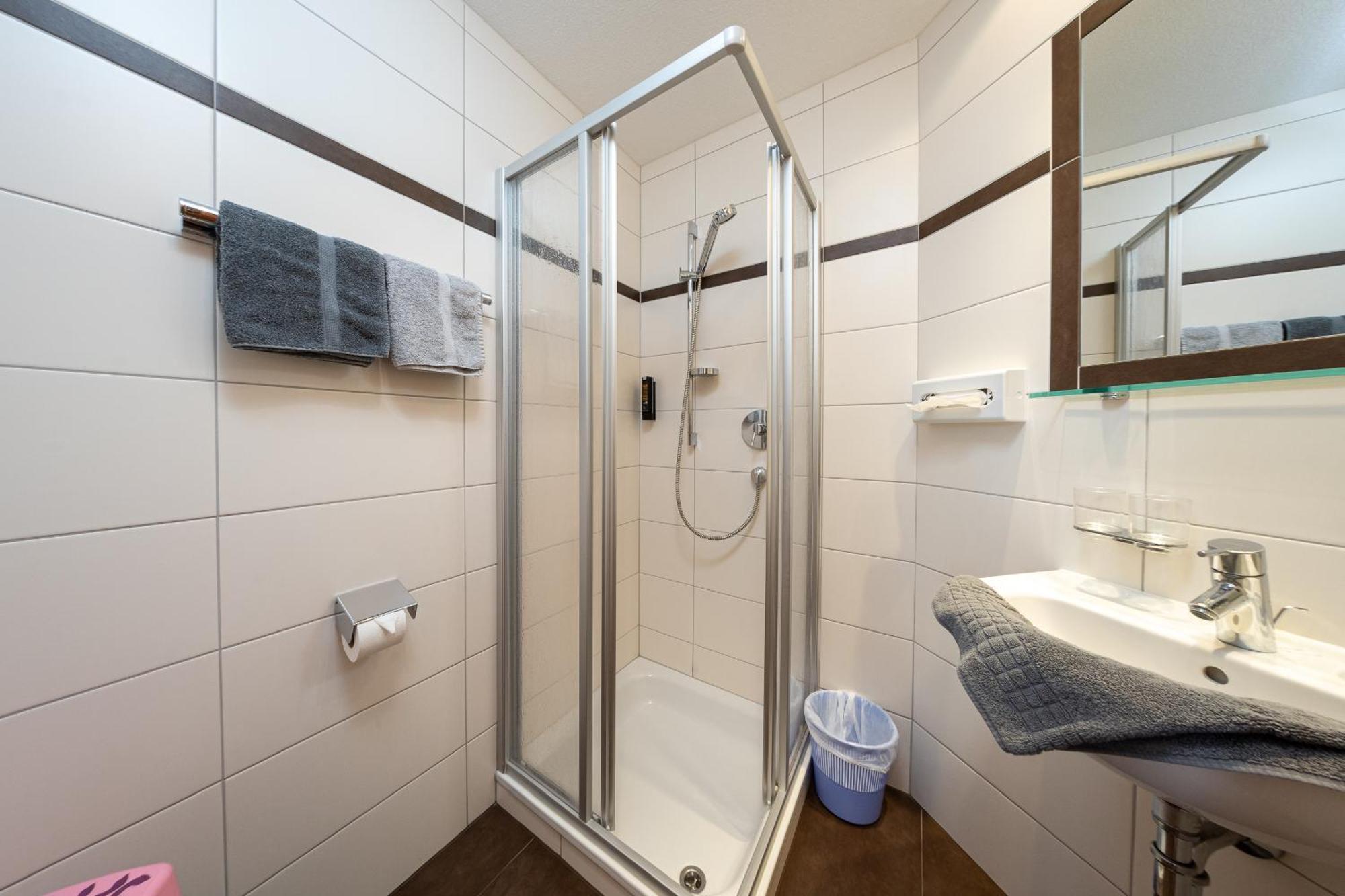 Appartements Am Burgsee Ладис Екстериор снимка