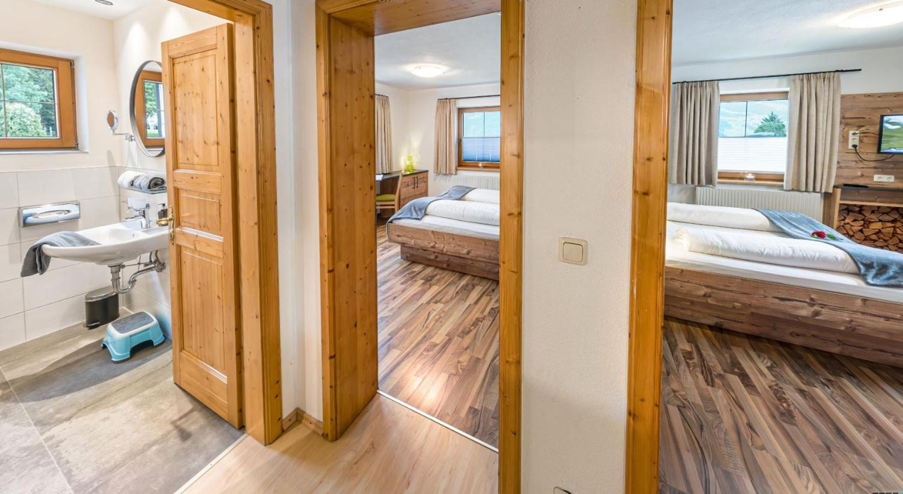 Appartements Am Burgsee Ладис Екстериор снимка