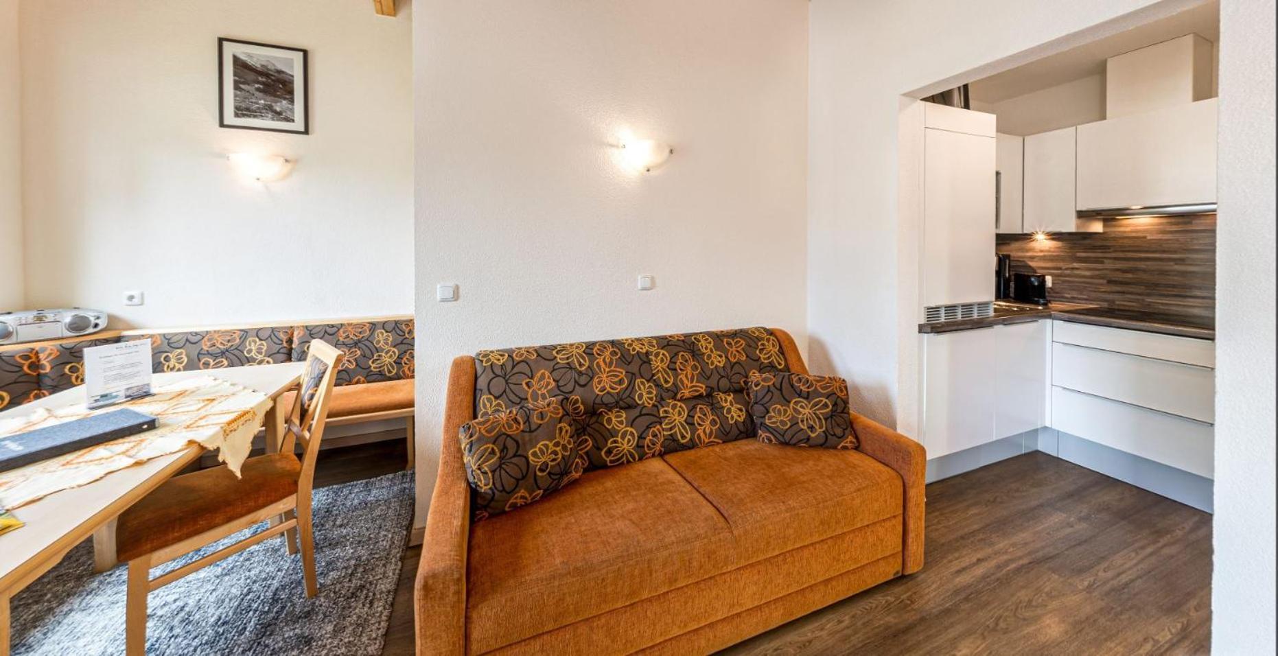 Appartements Am Burgsee Ладис Екстериор снимка