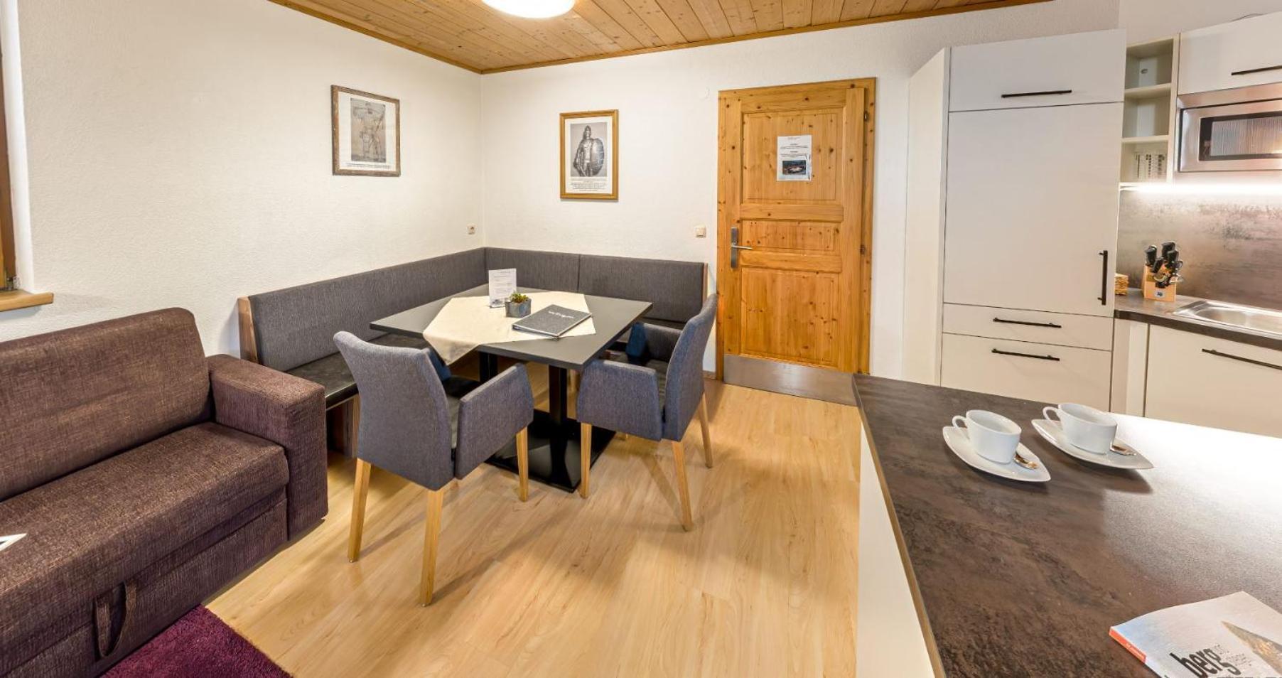 Appartements Am Burgsee Ладис Екстериор снимка